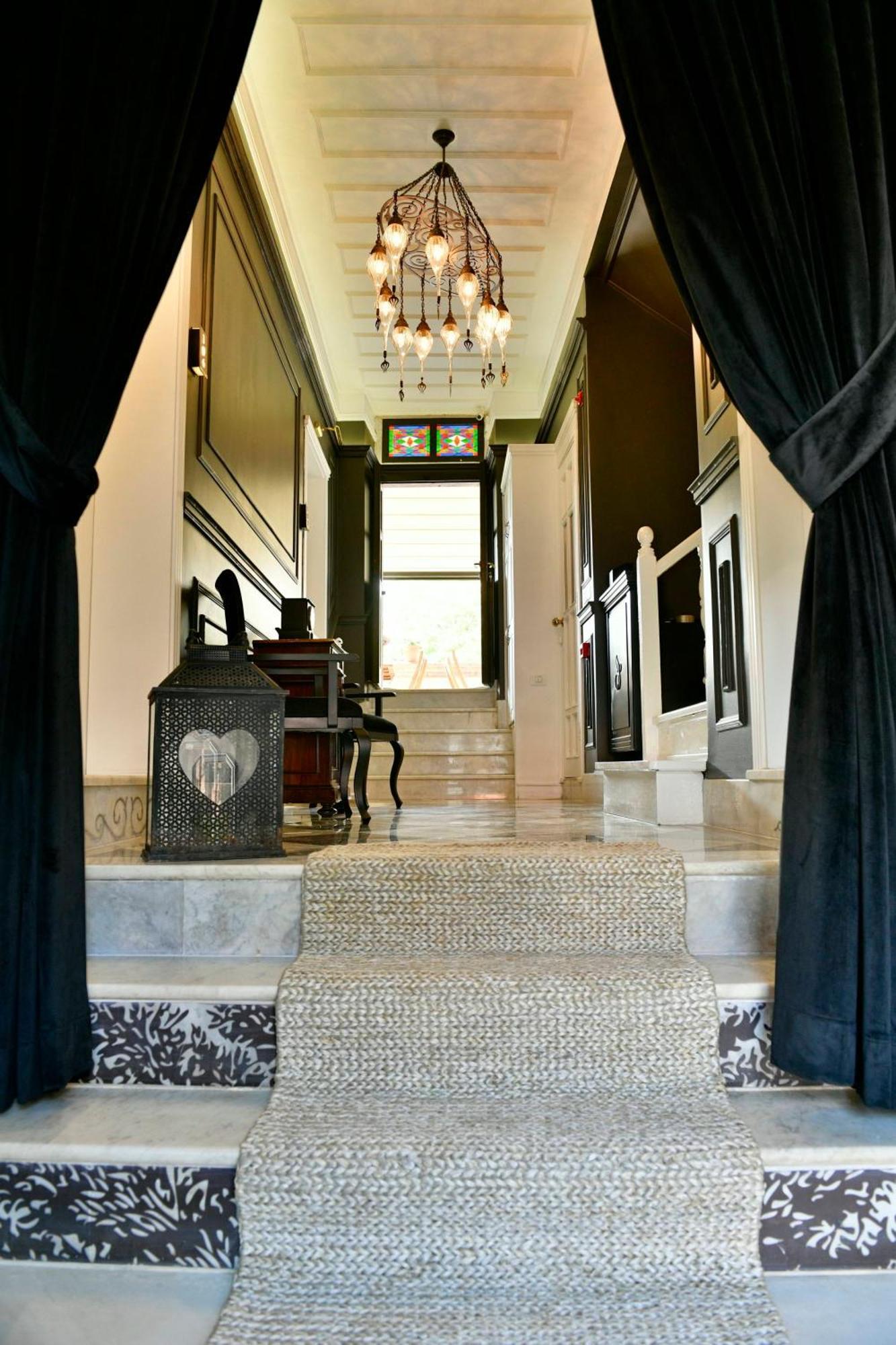 Hotel Siyah Lale Cunda 1841 (Adults Only) Ayvalı Zewnętrze zdjęcie