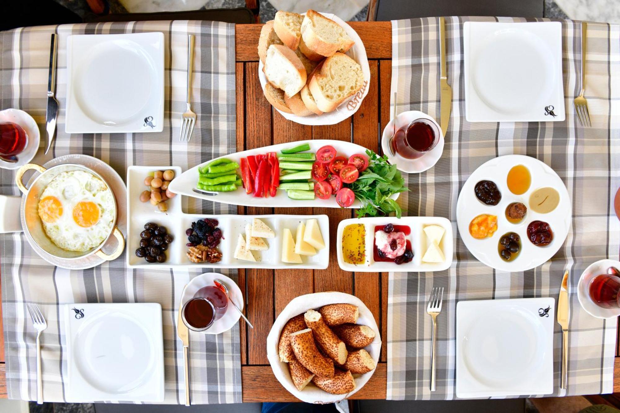 Hotel Siyah Lale Cunda 1841 (Adults Only) Ayvalı Zewnętrze zdjęcie