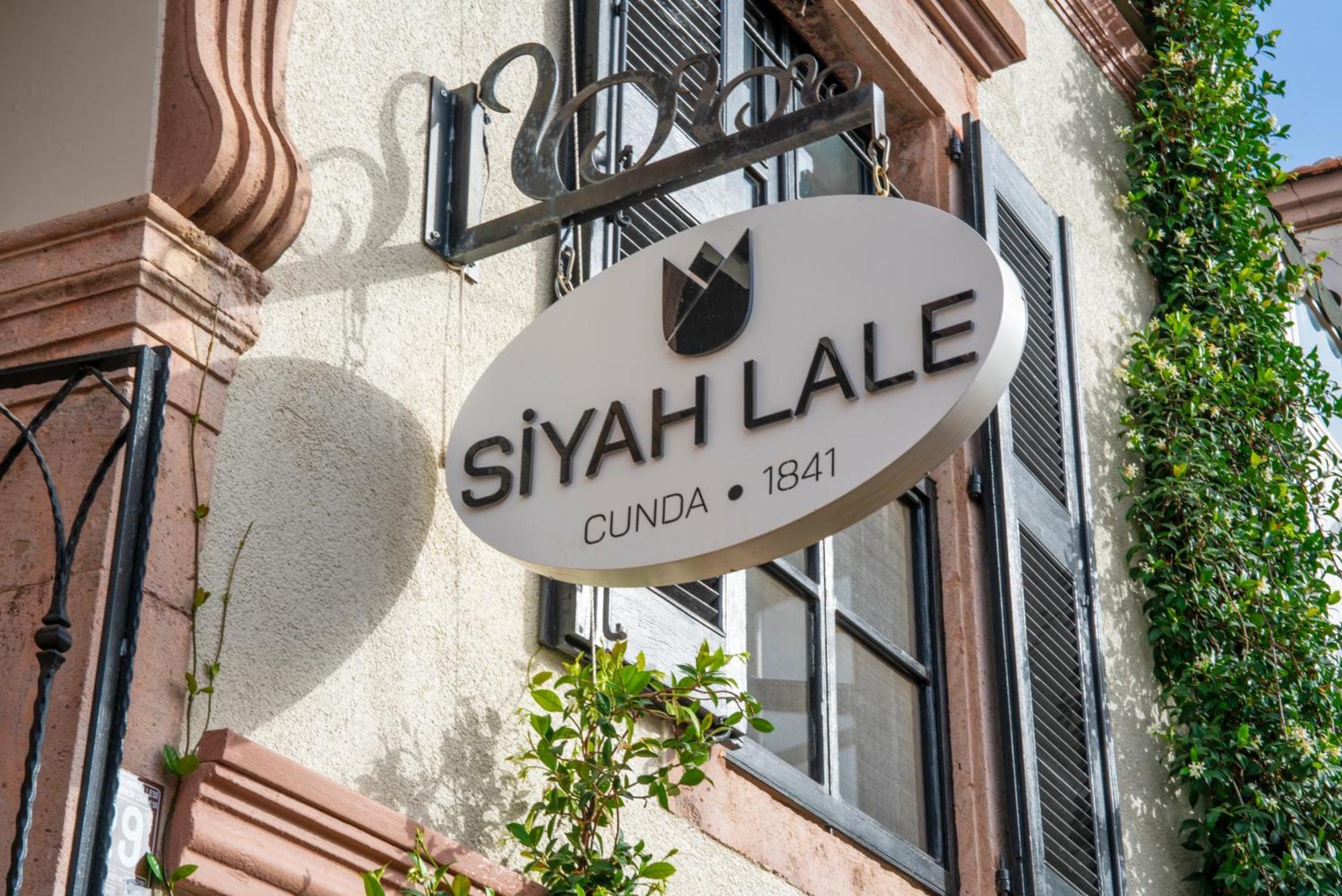 Hotel Siyah Lale Cunda 1841 (Adults Only) Ayvalı Zewnętrze zdjęcie
