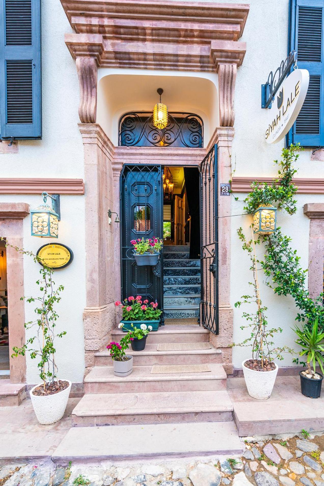Hotel Siyah Lale Cunda 1841 (Adults Only) Ayvalı Zewnętrze zdjęcie
