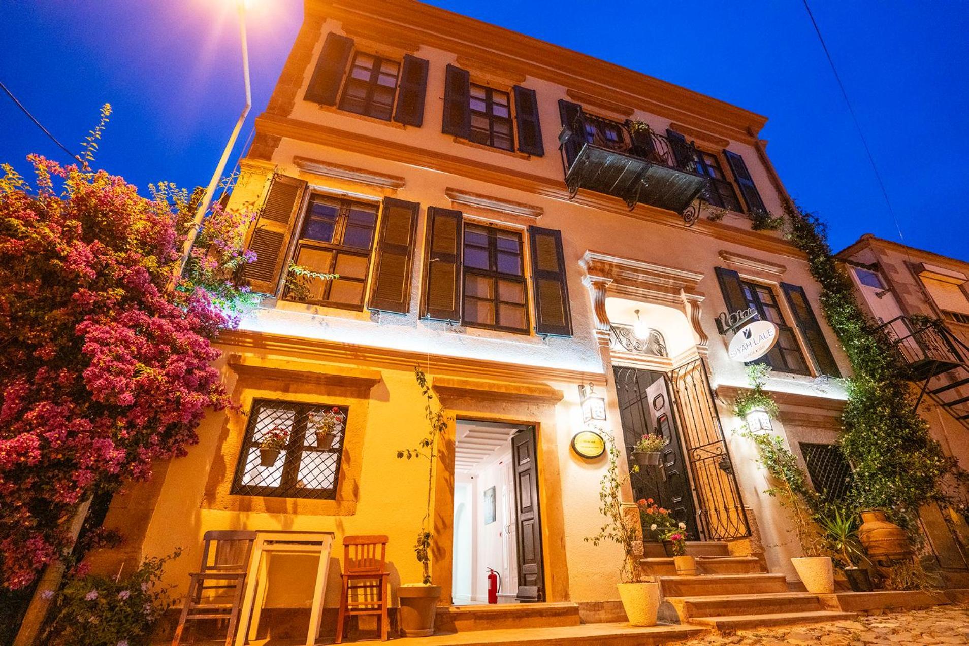 Hotel Siyah Lale Cunda 1841 (Adults Only) Ayvalı Zewnętrze zdjęcie