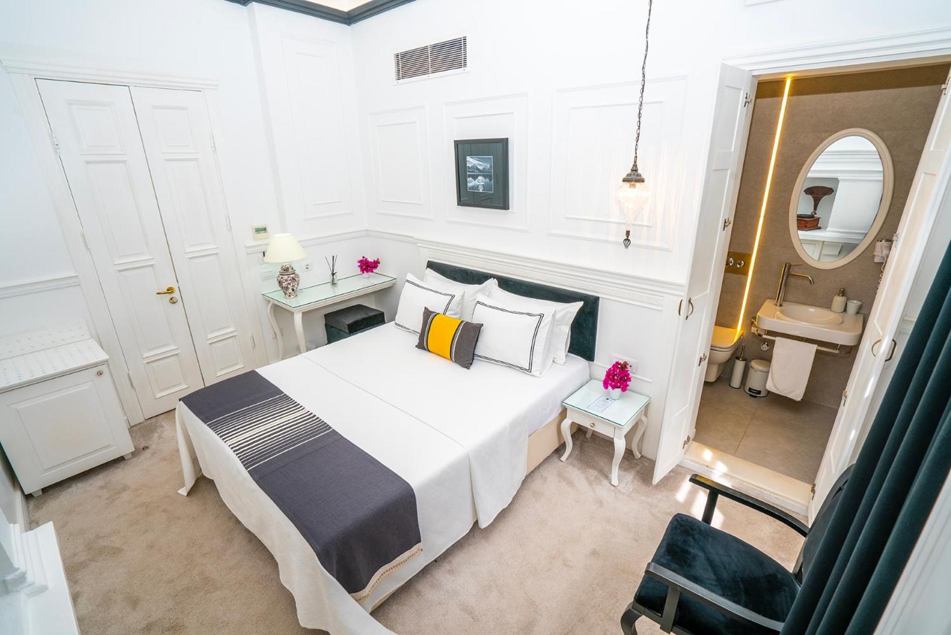 Hotel Siyah Lale Cunda 1841 (Adults Only) Ayvalı Zewnętrze zdjęcie