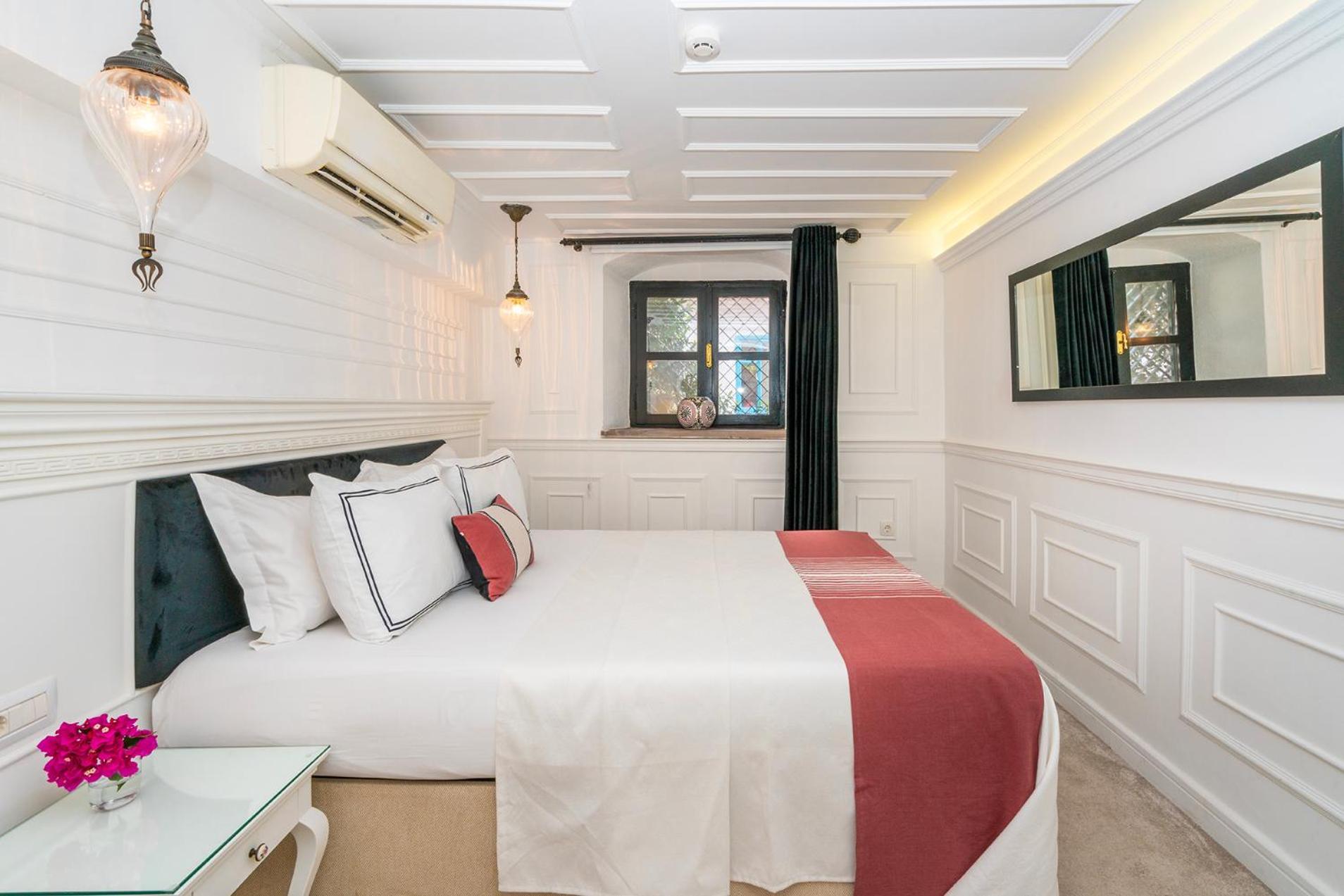 Hotel Siyah Lale Cunda 1841 (Adults Only) Ayvalı Zewnętrze zdjęcie