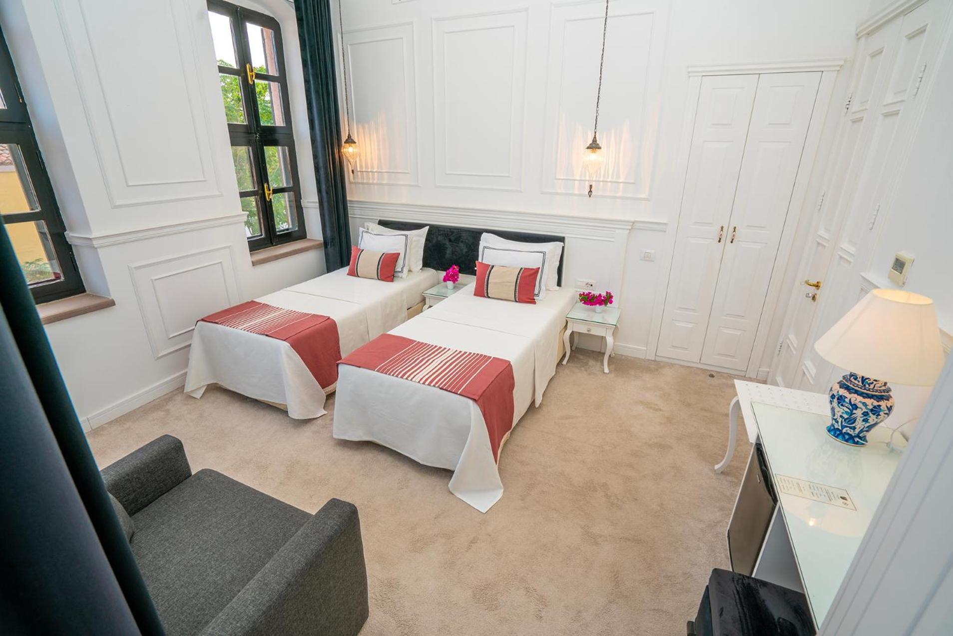 Hotel Siyah Lale Cunda 1841 (Adults Only) Ayvalı Zewnętrze zdjęcie