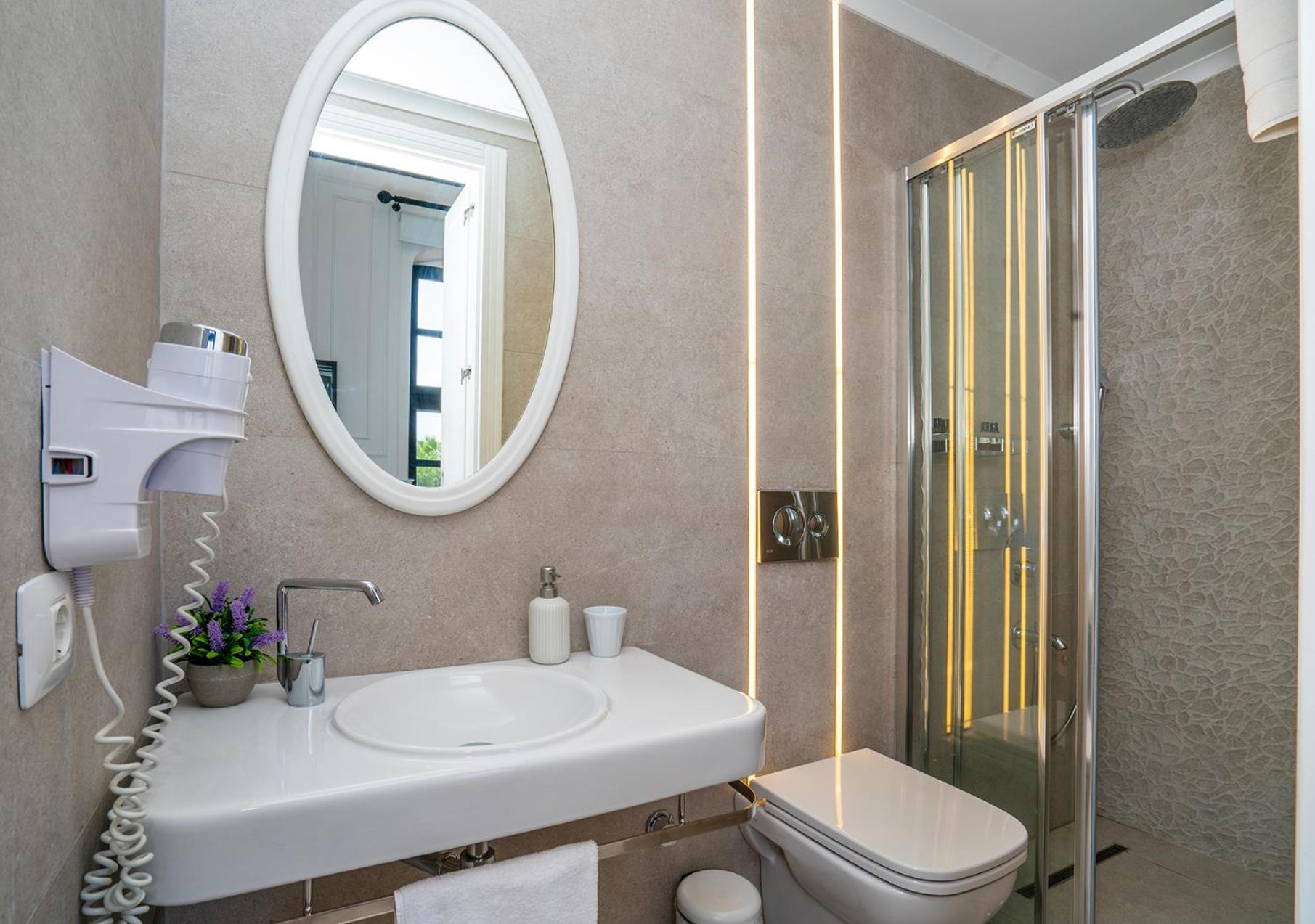 Hotel Siyah Lale Cunda 1841 (Adults Only) Ayvalı Zewnętrze zdjęcie