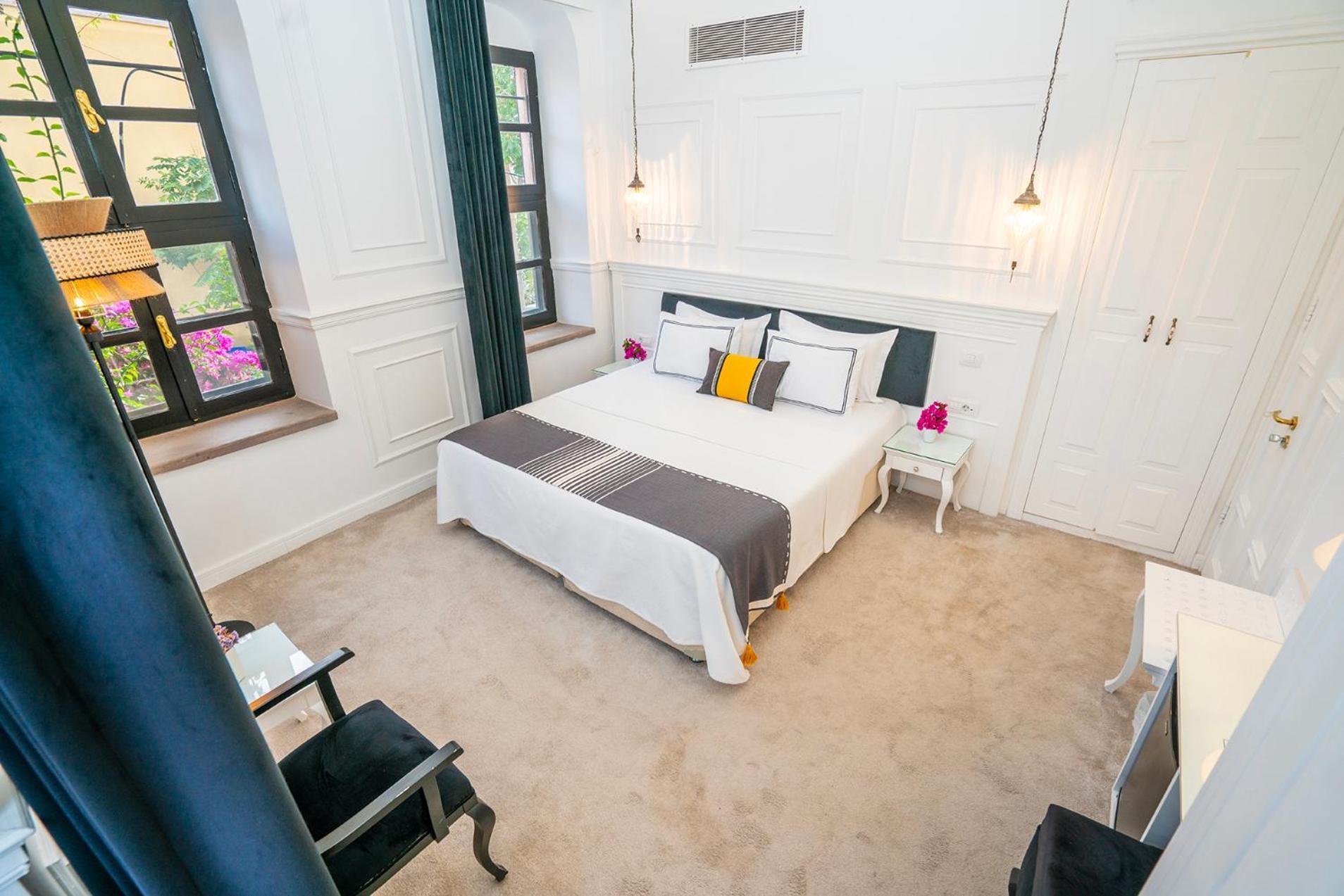 Hotel Siyah Lale Cunda 1841 (Adults Only) Ayvalı Zewnętrze zdjęcie