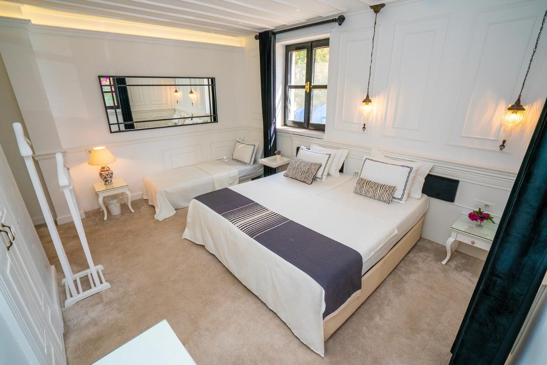 Hotel Siyah Lale Cunda 1841 (Adults Only) Ayvalı Zewnętrze zdjęcie