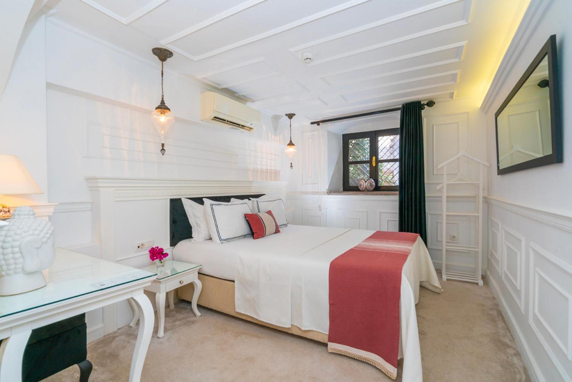 Hotel Siyah Lale Cunda 1841 (Adults Only) Ayvalı Zewnętrze zdjęcie